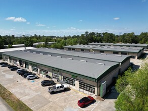 16721 Hollister St, Houston, TX à louer Photo du bâtiment- Image 1 de 1