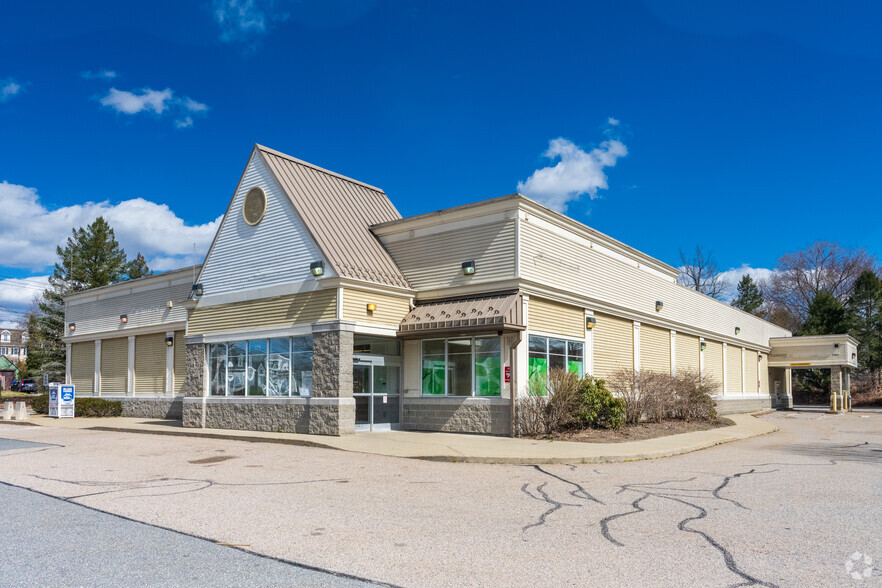 175 Dean St, Taunton, MA à louer - Photo principale - Image 1 de 10