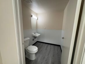 951 S Cypress St, La Habra, CA for lease Interior Photo- Image 2 of 3