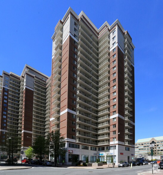 4001 N 9th St, Arlington, VA à louer - Photo du bâtiment - Image 3 de 7
