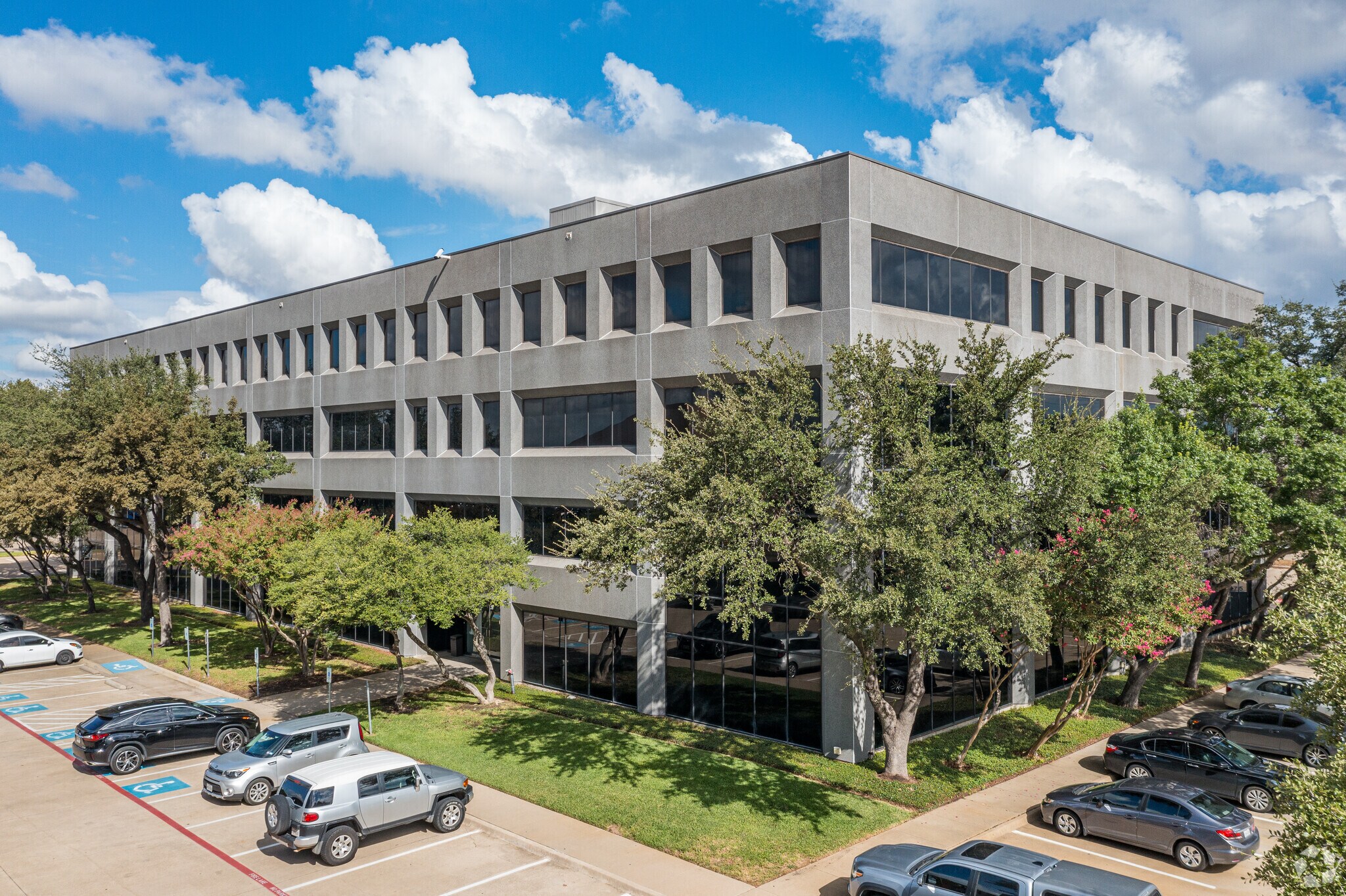 14275 Midway Rd, Addison, TX à louer Photo du bâtiment- Image 1 de 7