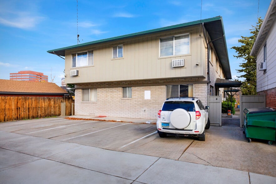 621 Humboldt St, Reno, NV à vendre - Photo du bâtiment - Image 3 de 26