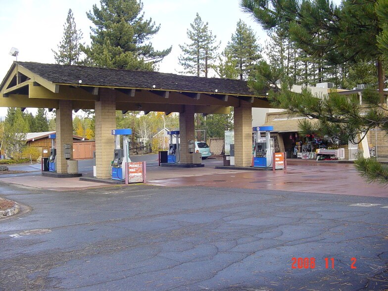 2762 Lake Tahoe Blvd, South Lake Tahoe, CA à vendre - Photo du bâtiment - Image 3 de 7