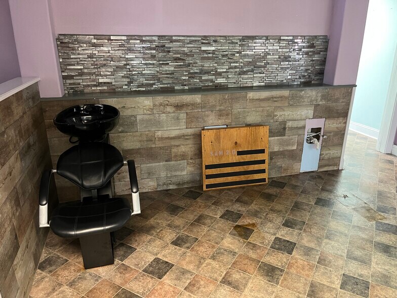 841 E Main St, Spartanburg, SC à louer - Photo du bâtiment - Image 3 de 21