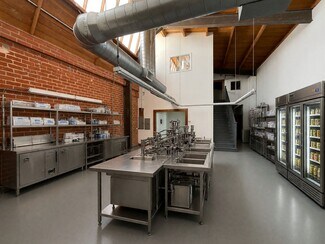 Plus de détails pour 5221 Pacific Blvd, Huntington Park, CA - Industriel à louer
