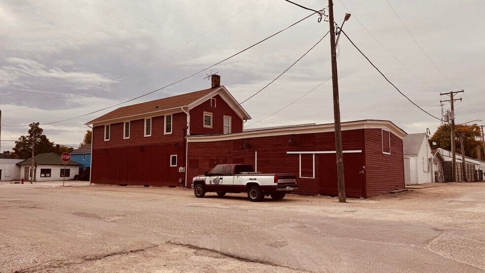 231 Main St, Maple Park, IL à vendre - Photo du bâtiment - Image 2 de 5