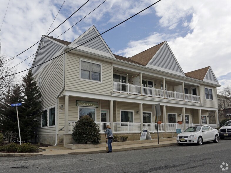20 Center Ave, Atlantic Highlands, NJ à louer - Photo du bâtiment - Image 2 de 5