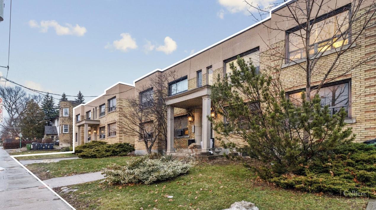 Bathurst Street Multifamily portefeuille de 2 propriétés à vendre sur LoopNet.ca Photo du bâtiment- Image 1 de 7