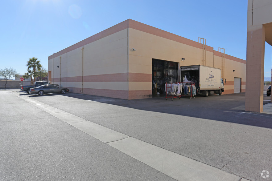 5024 Cecile Ave, Las Vegas, NV for sale - Building Photo - Image 2 of 7