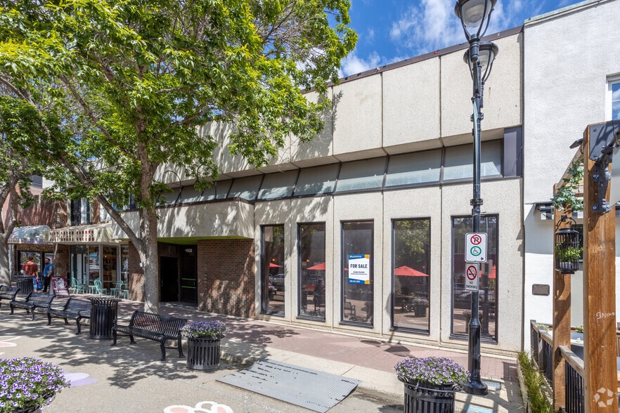 4936 50 St, Red Deer, AB à vendre - Photo principale - Image 1 de 2