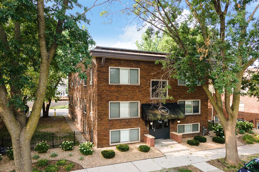 1598 Charles Ave, Saint Paul, MN for sale - Building Photo - Image 3 of 14