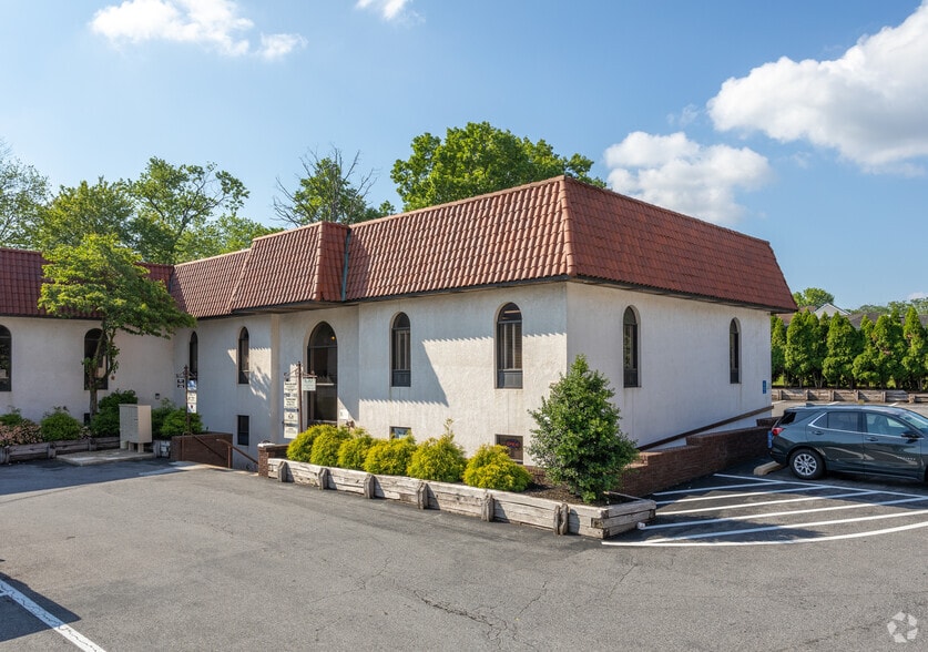 617 Stemmers Run Rd, Essex, MD for lease - Building Photo - Image 2 of 3