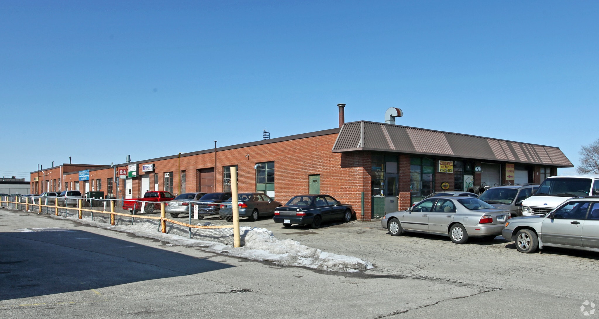 122 Manville Rd, Toronto, ON for sale Primary Photo- Image 1 of 42