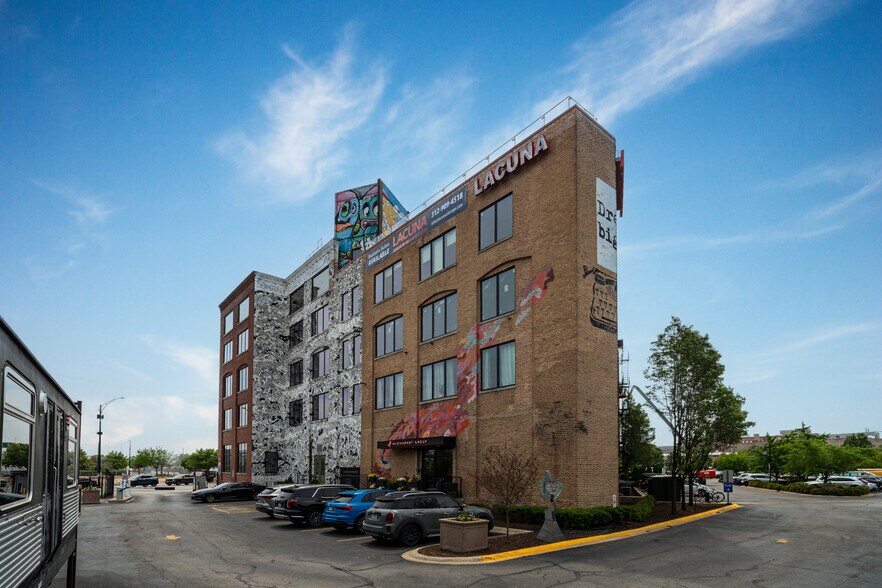 2150 S Canalport Ave, Chicago, IL à louer - Photo du bâtiment - Image 2 de 20