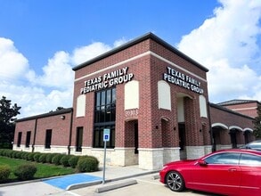 20303 S University Blvd, Missouri City, TX for lease Building Photo- Image 1 of 12