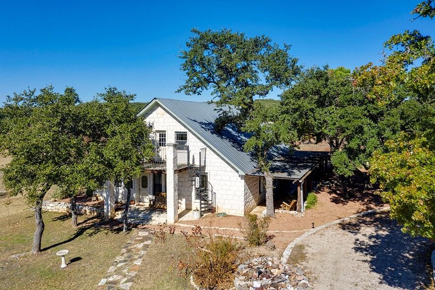 10096 US-290, Fredericksburg, TX à vendre - Photo du b timent - Image 1 de 1