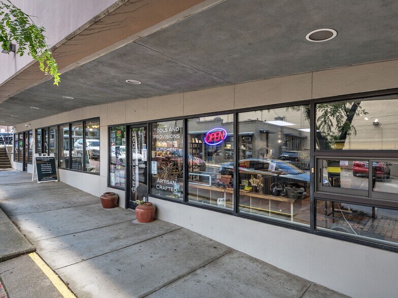 2-16 Eagle St, Asheville, NC à louer - Photo du bâtiment - Image 3 de 8