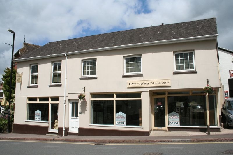 78-80 Fore St, Bovey Tracey for lease - Primary Photo - Image 1 of 1