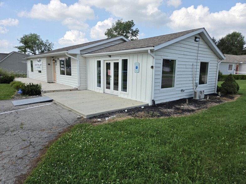 77 Orangewick Dr N, Lewis Center, OH for lease - Building Photo - Image 1 of 8