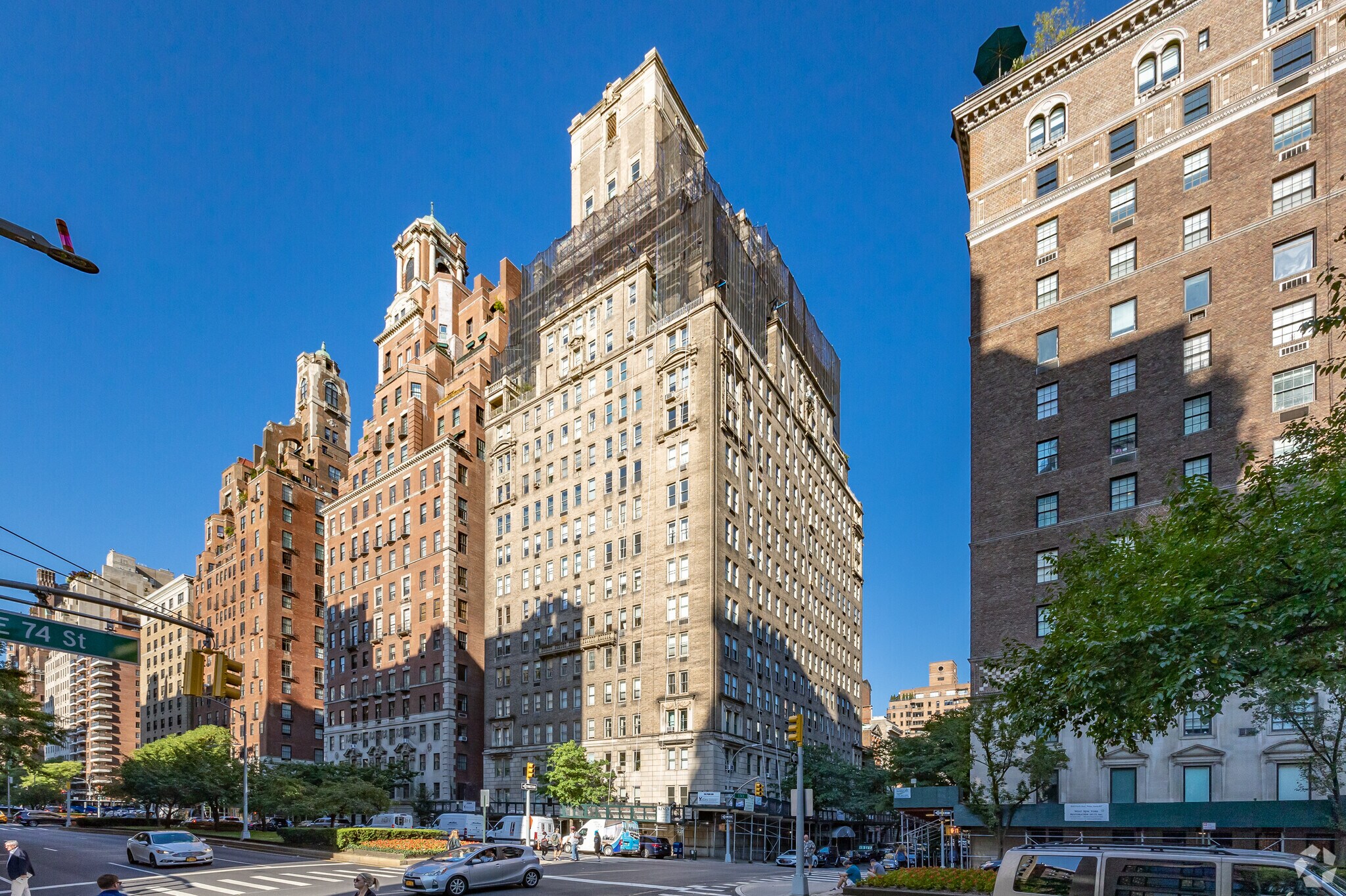 784 Park Ave, New York, NY à vendre Photo du bâtiment- Image 1 de 9