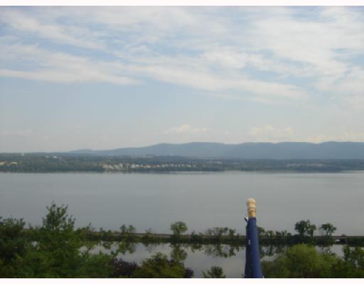 44 Oak St, Newburgh, NY à vendre - Photo du bâtiment - Image 3 de 3