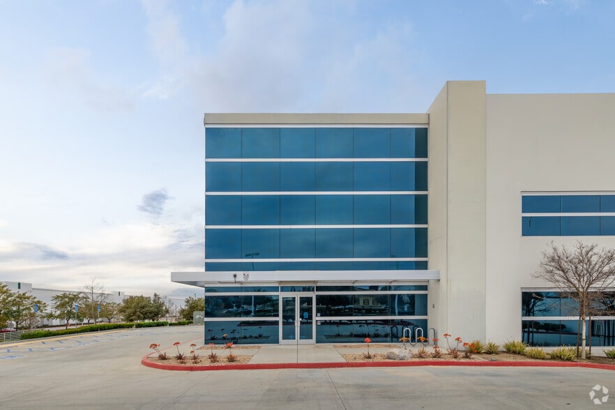 7350 San Gorgonio Dr, Riverside, CA for lease - Building Photo - Image 3 of 8