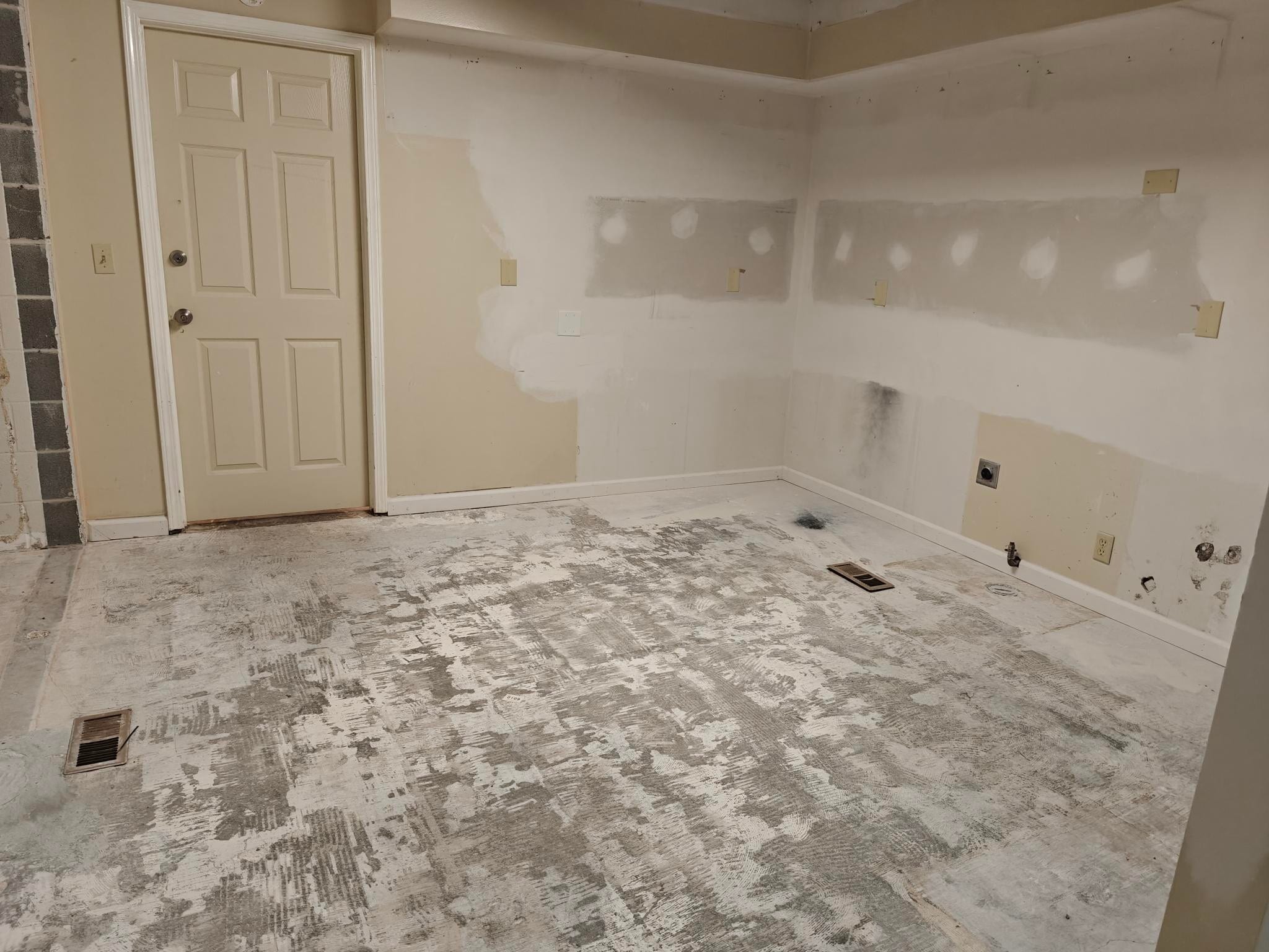 7055 W 153rd St, Overland Park, KS for lease Interior Photo- Image 1 of 13