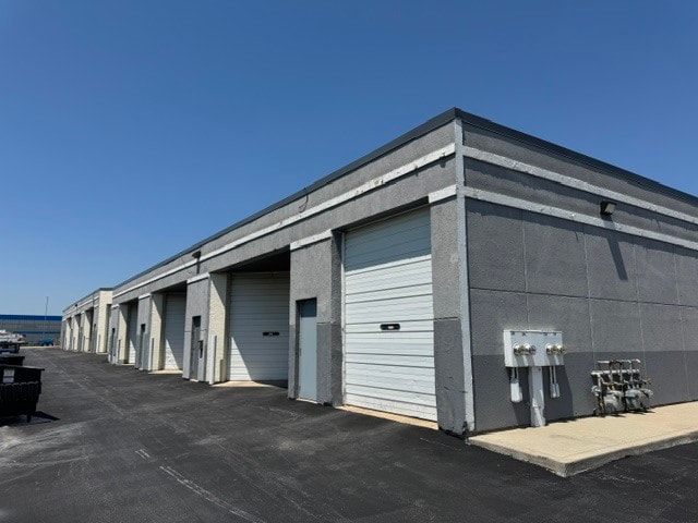 310-338 St. Paul Blvd, Carol Stream, IL for lease - Building Photo - Image 2 of 2
