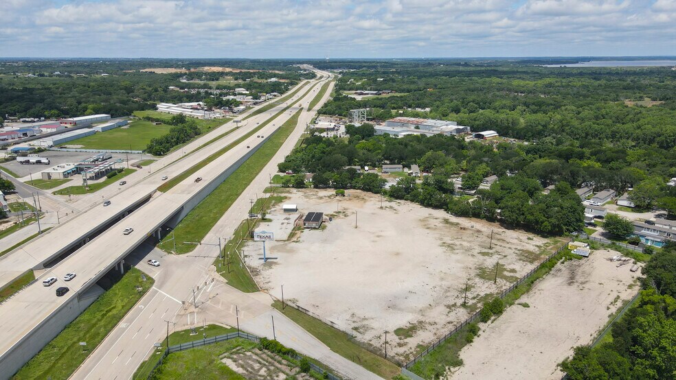 10050 Jacksboro Hwy, Fort Worth, TX for lease - Building Photo - Image 3 of 7