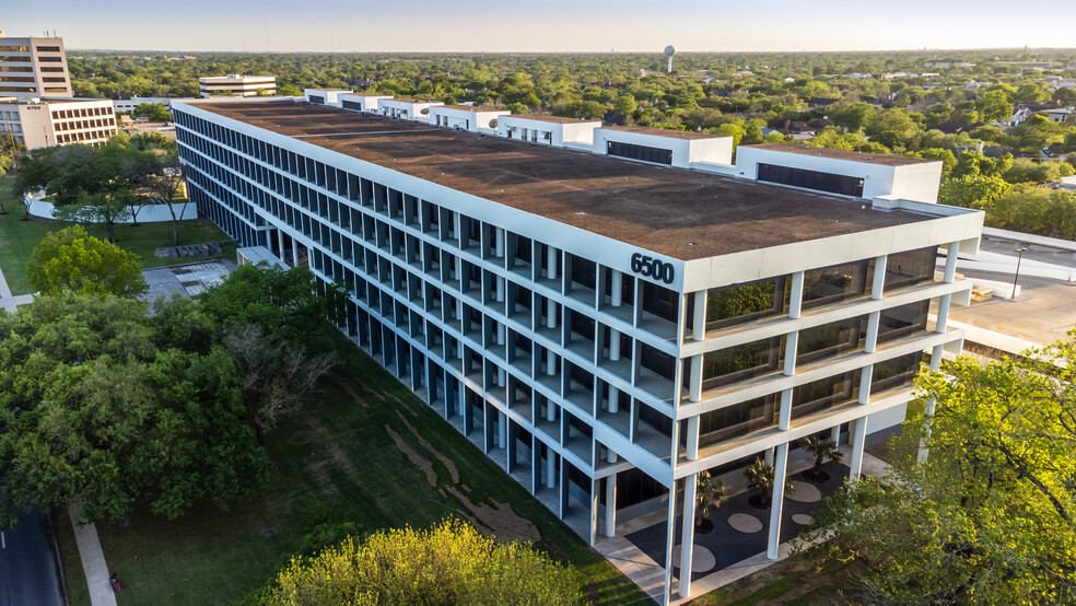 6500 West Loop South, Bellaire, TX à vendre - Photo du bâtiment - Image 1 de 1