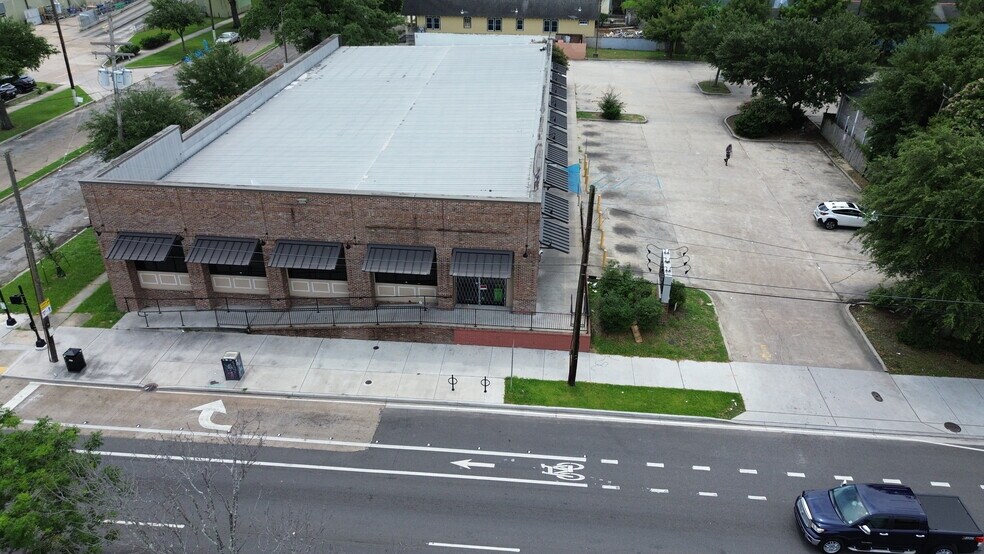 230 N Broad St, New Orleans, LA à louer - Photo du bâtiment - Image 2 de 11