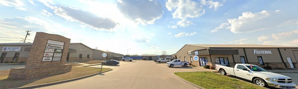 165 Williams St, Tahlequah, OK à louer - Photo du bâtiment - Image 3 de 17