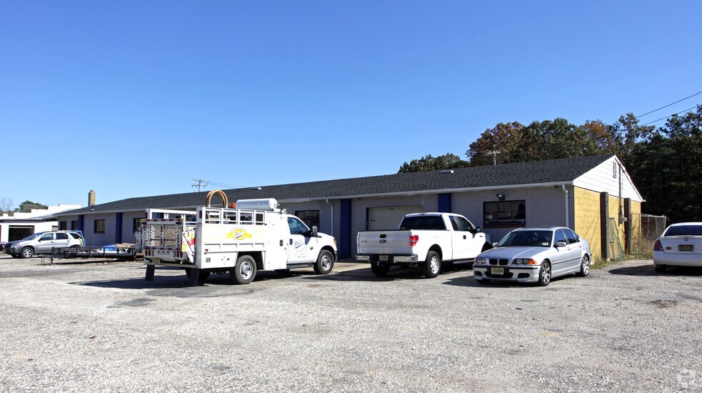 1745 W Route 37, Toms River, NJ à vendre - Photo principale - Image 1 de 2