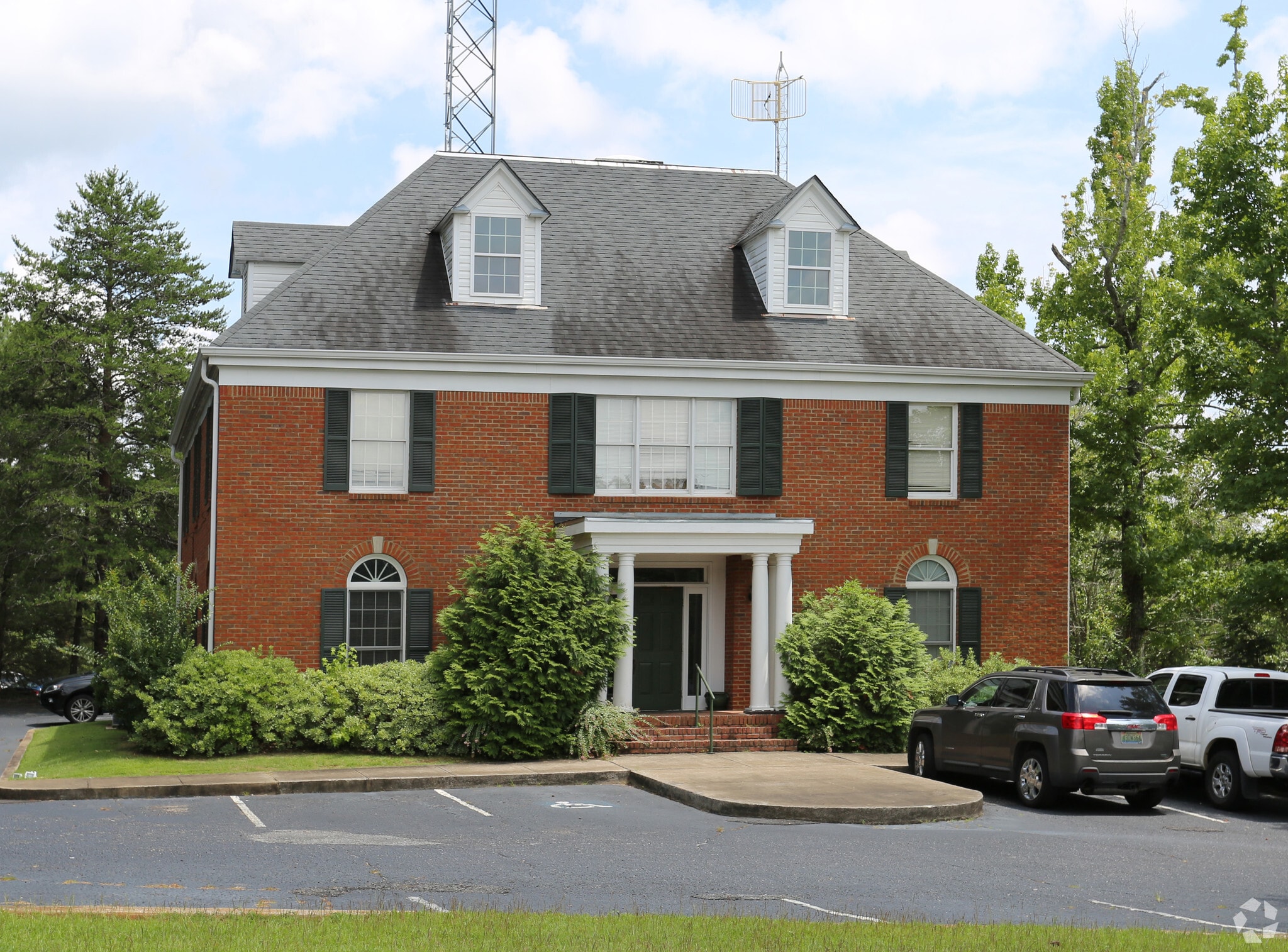 2101 Executive Park Dr, Opelika, AL for lease Primary Photo- Image 1 of 3
