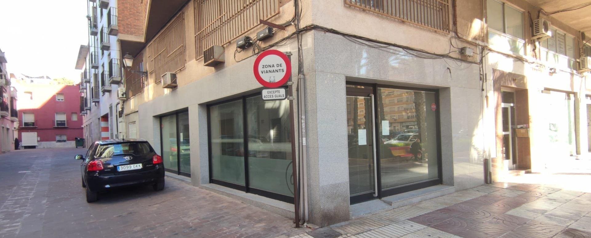 Avinguda Luis Suñer, 12, Alzira, Valencia for sale Building Photo- Image 1 of 9