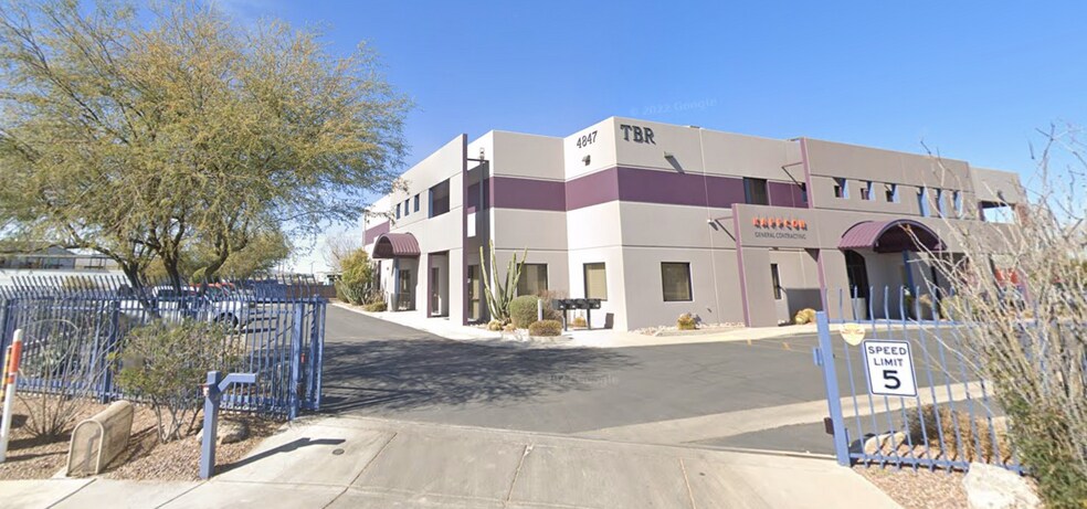 4847 N Daisy Dawn Pl, Tucson, AZ à louer - Photo du bâtiment - Image 2 de 7