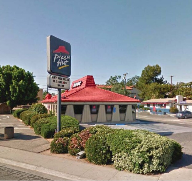 1235 S Mission Rd, Fallbrook, CA à louer - Photo du bâtiment - Image 3 de 7