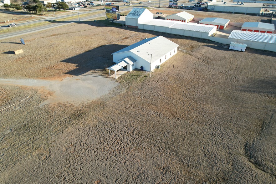 4925 North Hwy 81, Duncan, OK à louer - Photo du bâtiment - Image 2 de 18