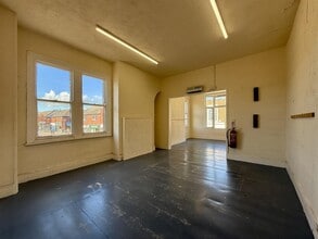 18 Victoria St, Crewe à louer Photo intérieure- Image 1 de 5