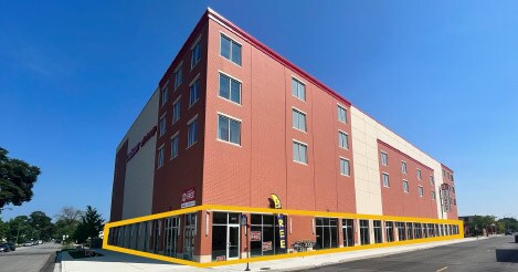 3657 N Central Ave, Chicago, IL à vendre Photo du bâtiment- Image 1 de 1