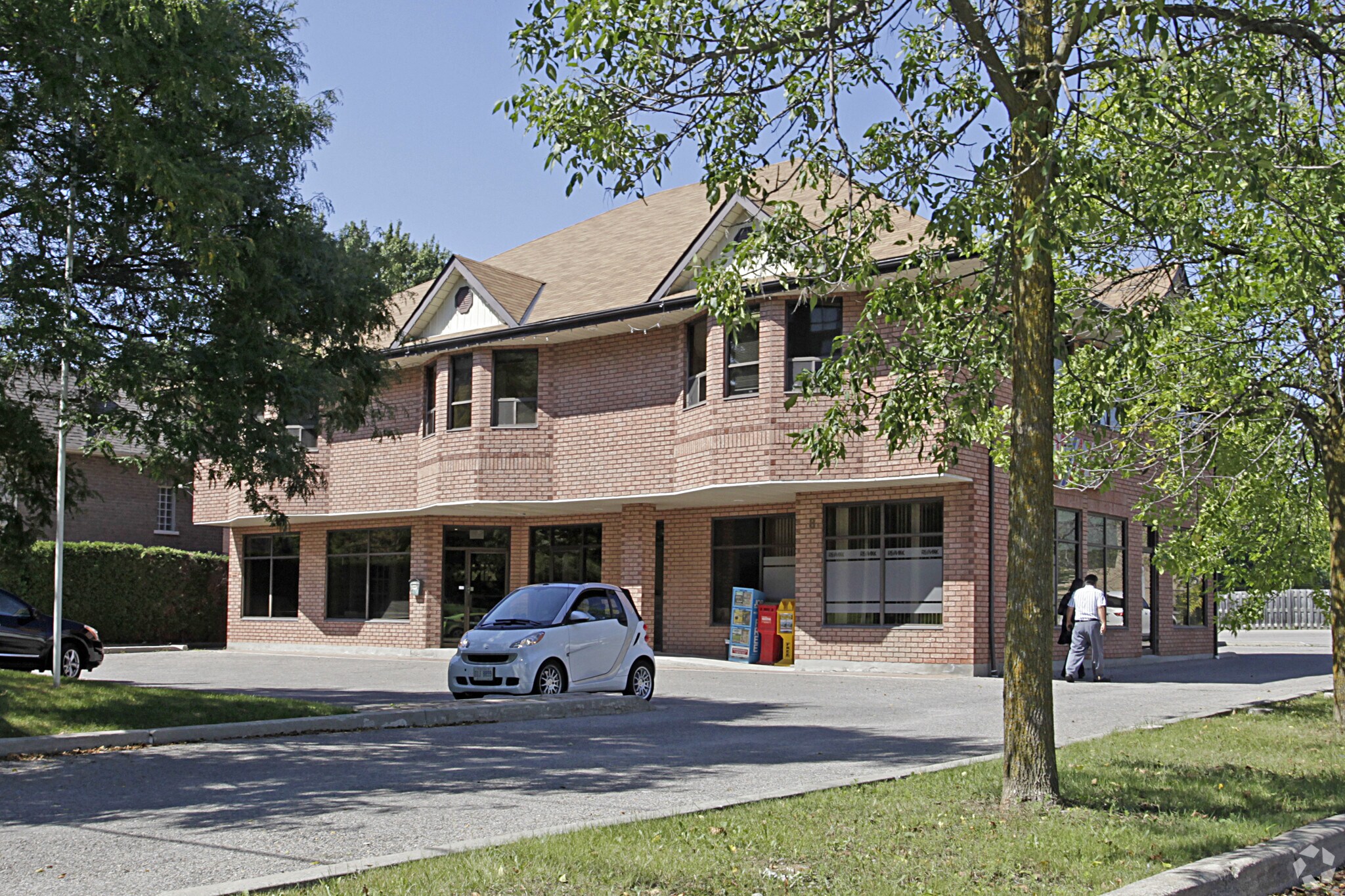 8 Weldrick Rd W, Richmond Hill, ON à vendre Photo principale- Image 1 de 1