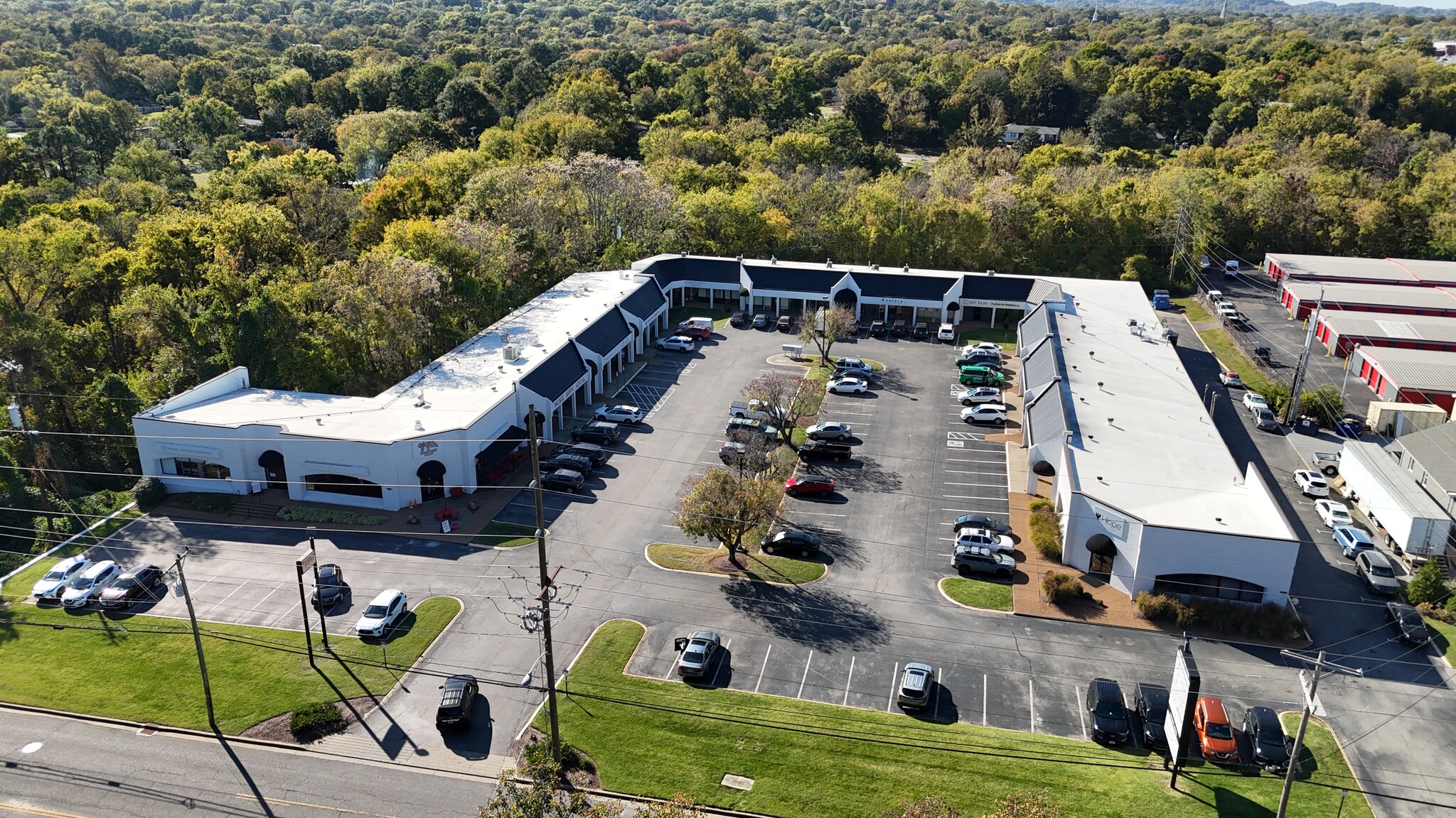4825 Trousdale Dr, Nashville, TN for lease Interior Photo- Image 1 of 16