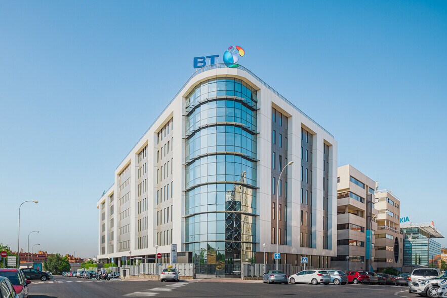 Calle Isabel Colbrand, 6-8, Madrid, Madrid for lease - Primary Photo - Image 1 of 4