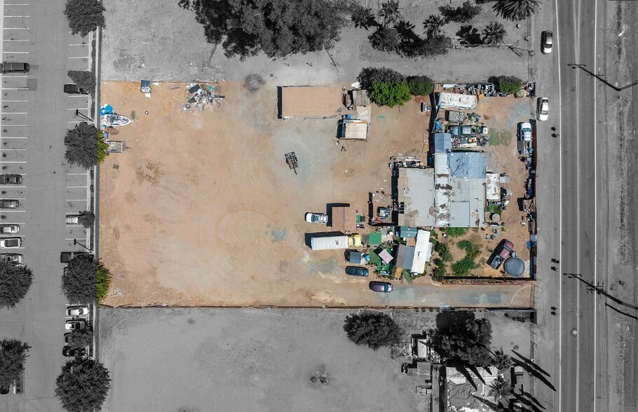 29511 3rd St, Lake Elsinore, CA for sale - Primary Photo - Image 1 of 5