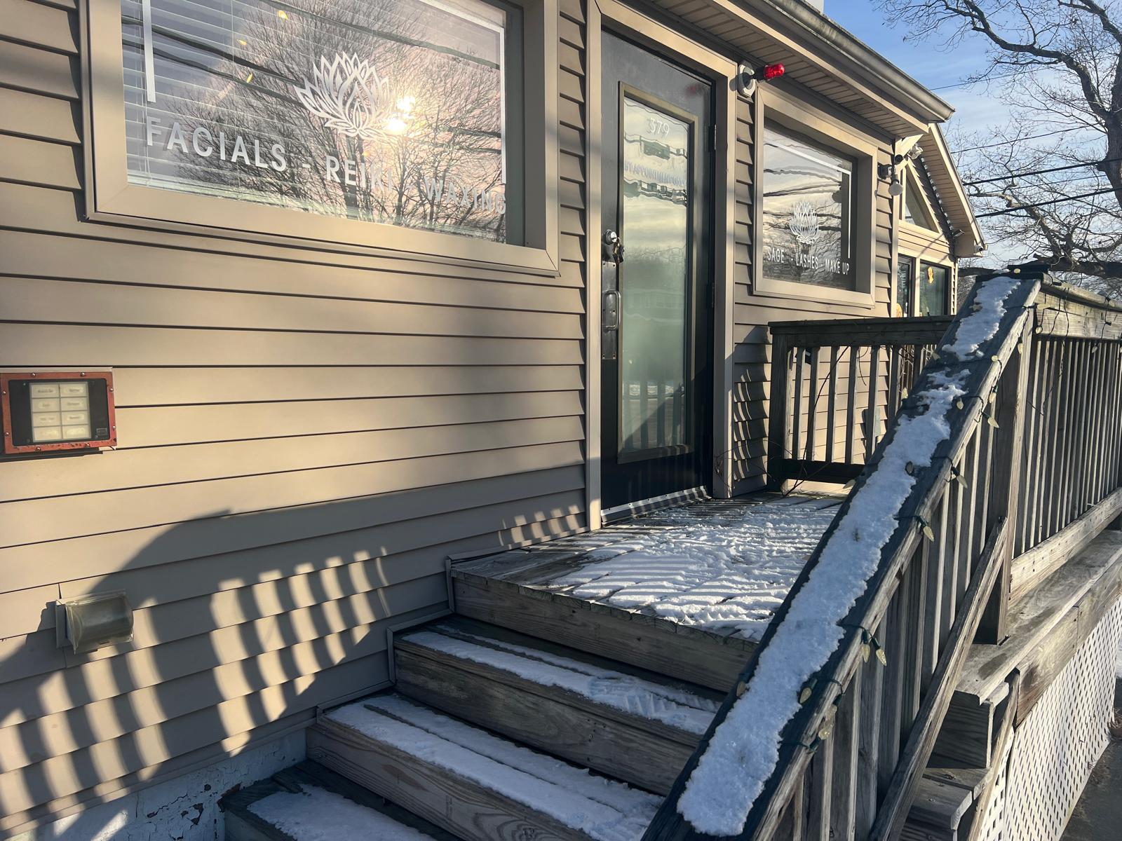 379-381 Sconticut Neck Rd, Fairhaven, MA à louer Photo intérieure- Image 1 de 10