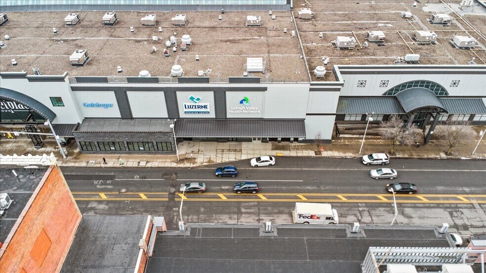 300 Lackawanna Ave, Scranton, PA à louer - Photo du bâtiment - Image 3 de 10