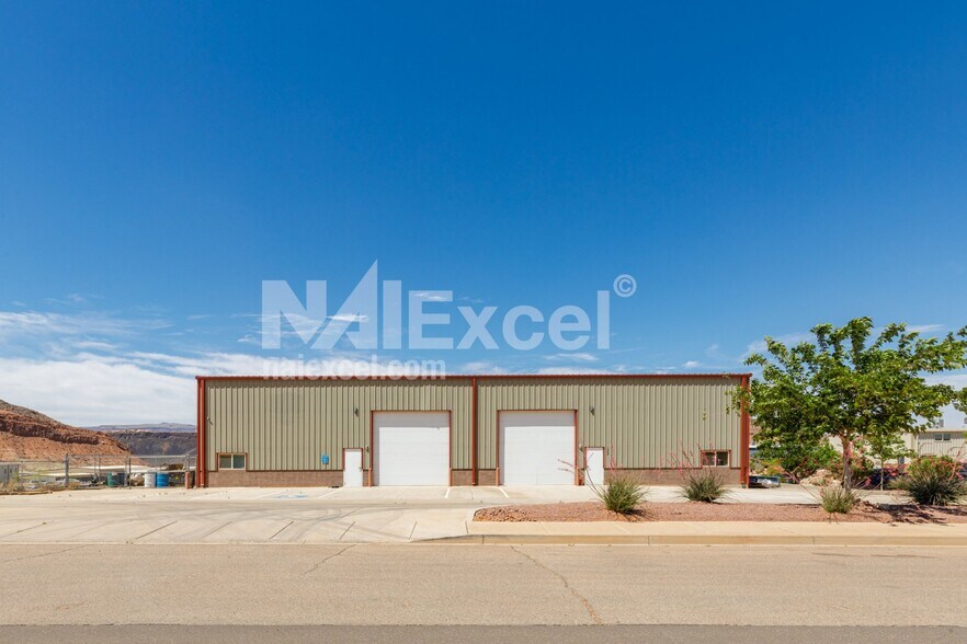 1326 S 1900 E, Washington, UT à louer - Photo du bâtiment - Image 1 de 7
