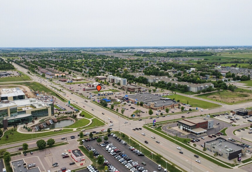 6325 S Louise Ave, Sioux Falls, SD for sale - Building Photo - Image 3 of 7