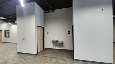 2797 N Lamb Blvd, Las Vegas, NV for lease Interior Photo- Image 2 of 21