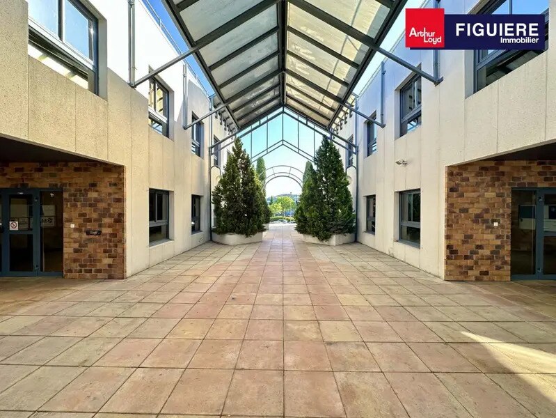 190 Rue Claude Nicolas Ledoux, Aix-en-Provence for lease Building Photo- Image 1 of 14